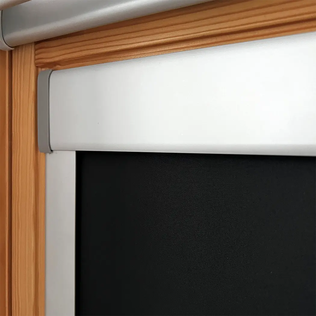 Verduisterend dakraam rolgordijn: Volledig op maat! - Afbeelding 6